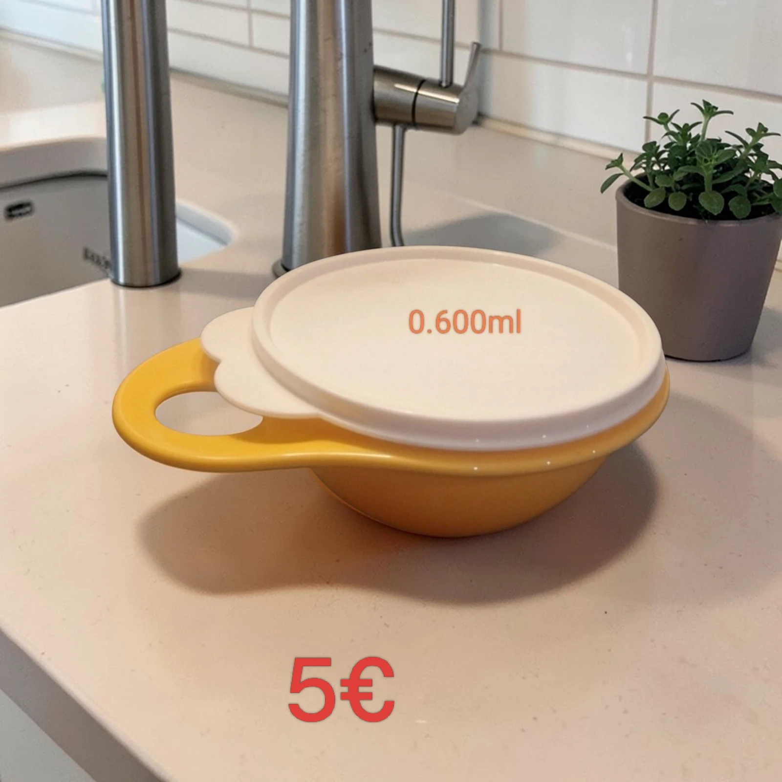 Tupperware 